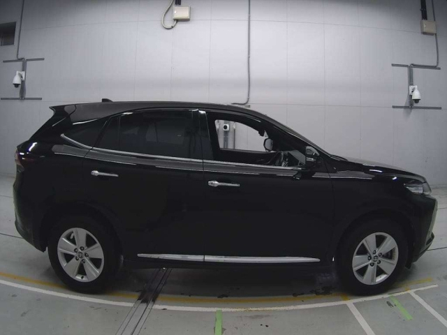 TOYOTA HARRIER 2020