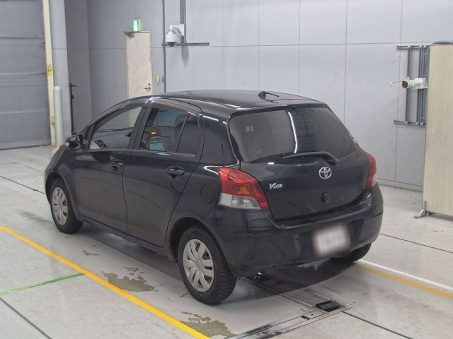 TOYOTA VITZ 2009