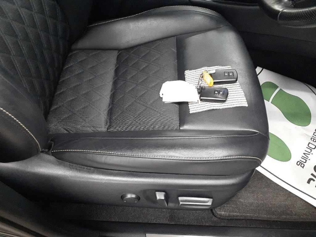 TOYOTA HARRIER 2020