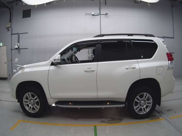 TOYOTA LAND CRUISER PRADO 2012