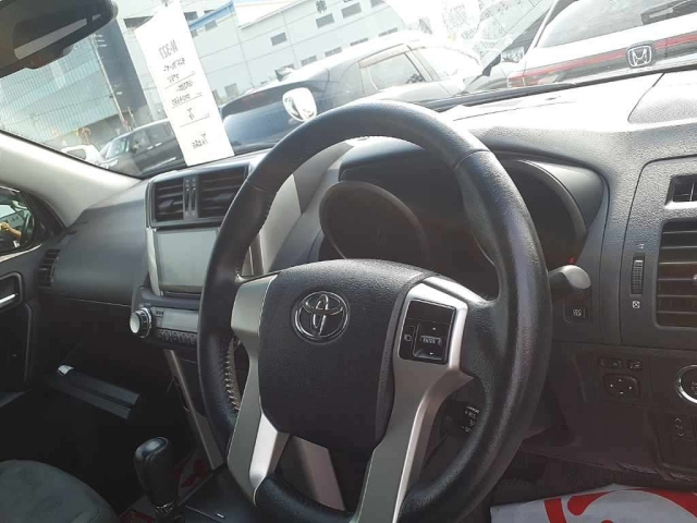 TOYOTA LAND CRUISER PRADO 2012