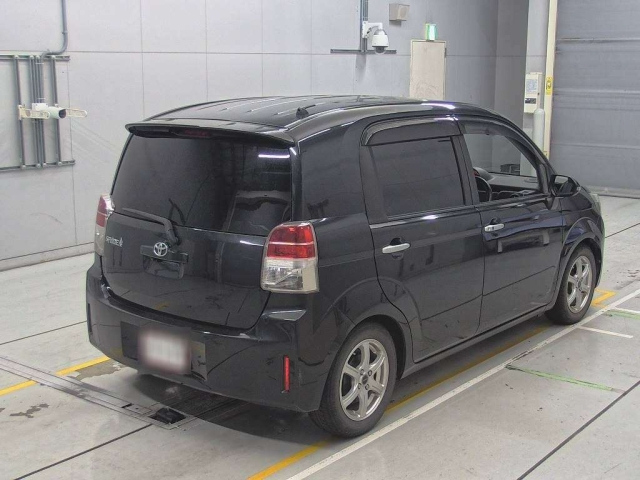 TOYOTA SPADE 2015