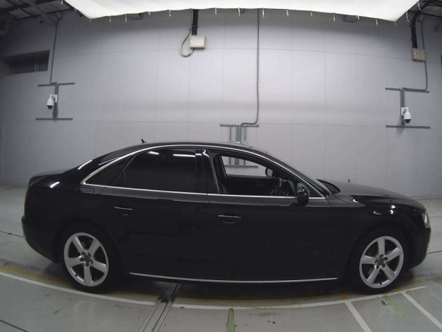 AUDI A8 2013