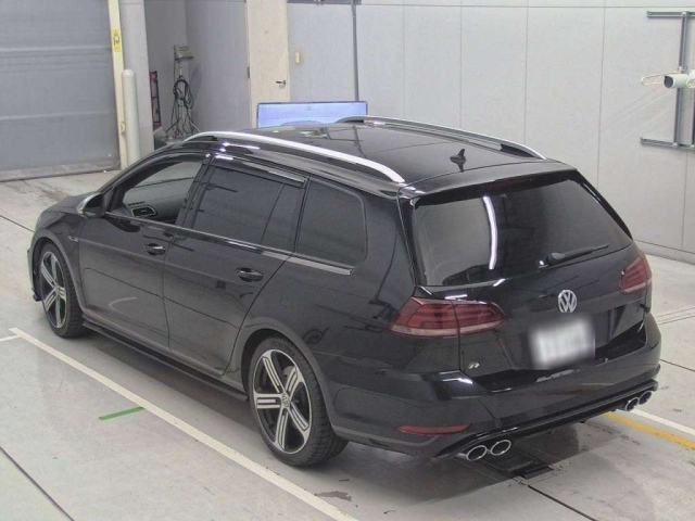 VOLKSWAGEN GOLF VARIANT 2018