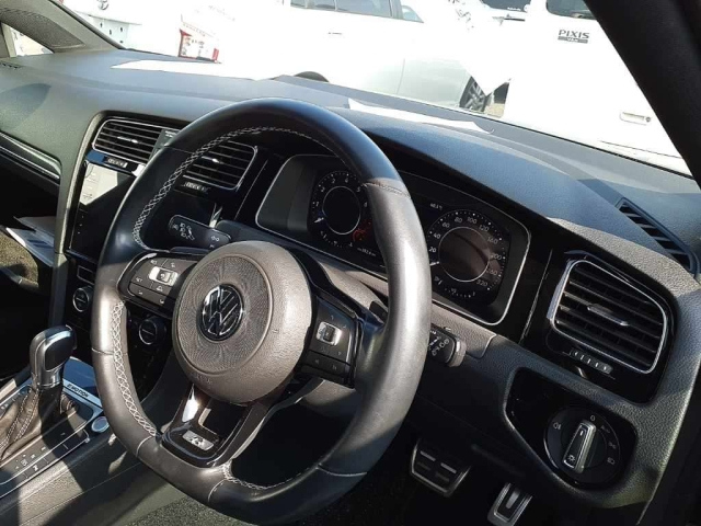 VOLKSWAGEN GOLF VARIANT 2018