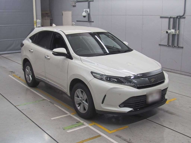 TOYOTA HARRIER 2019