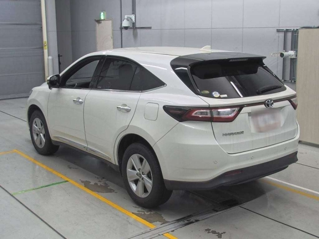 TOYOTA HARRIER 2019