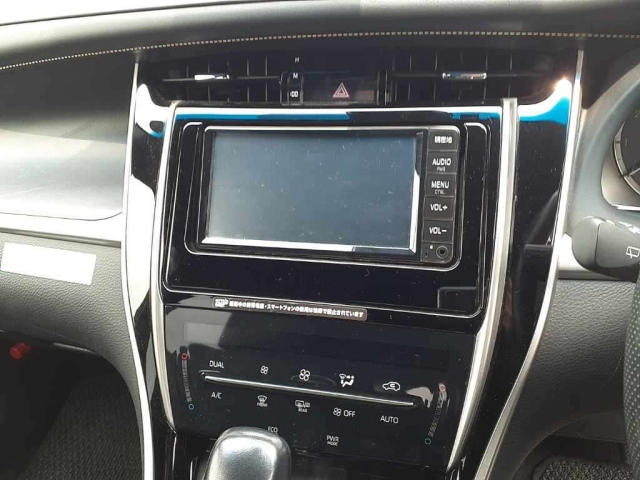 TOYOTA HARRIER 2019