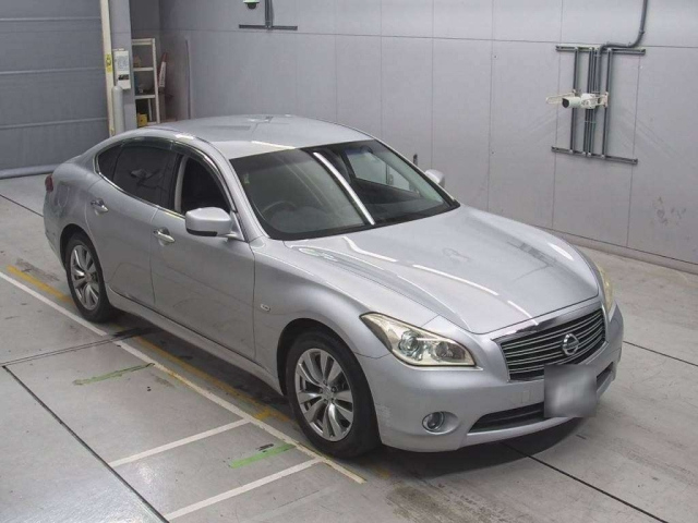 NISSAN FUGA 2012