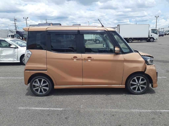 NISSAN DAYZ ROOX 2018