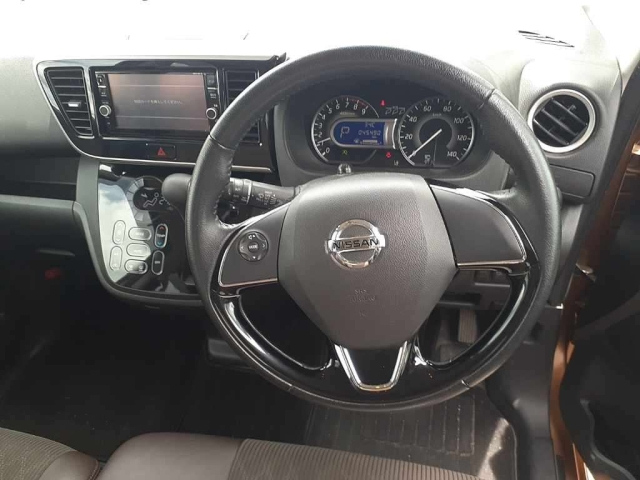 NISSAN DAYZ ROOX 2018