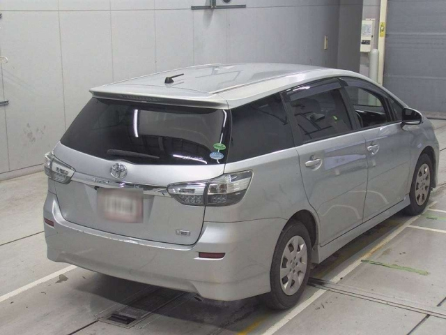 TOYOTA WISH 2014