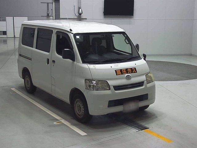 TOYOTA TOWN ACE VAN 2017