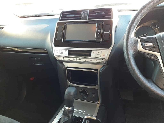 TOYOTA LAND CRUISER PRADO 2021
