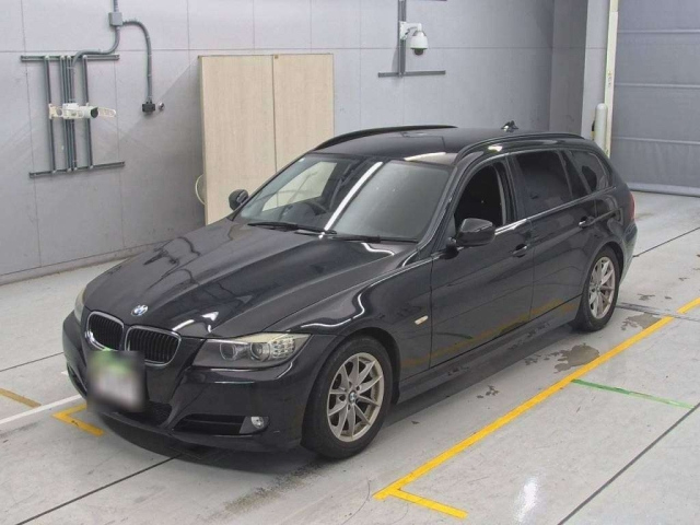 BMW 3 SERIES 2011