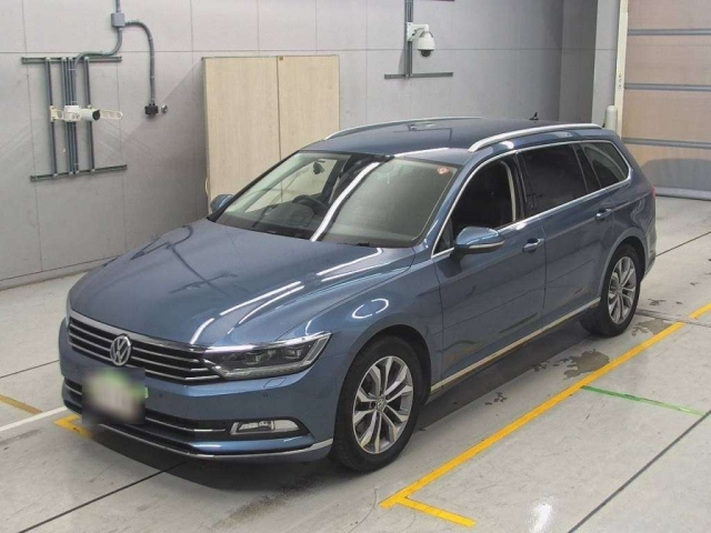VOLKSWAGEN PASSAT VARIANT 2016