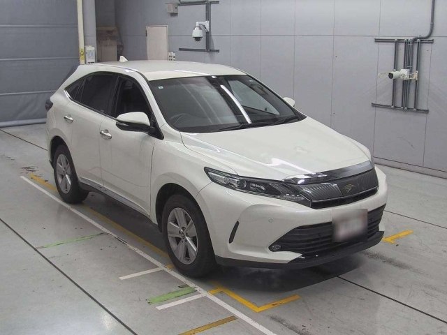 TOYOTA HARRIER 2019