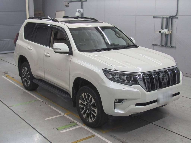 TOYOTA LAND CRUISER PRADO 2021