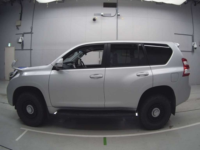 TOYOTA LAND CRUISER PRADO 2016