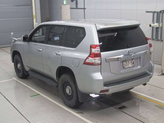 TOYOTA LAND CRUISER PRADO 2016