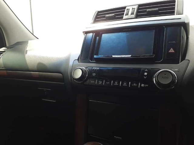 TOYOTA LAND CRUISER PRADO 2016