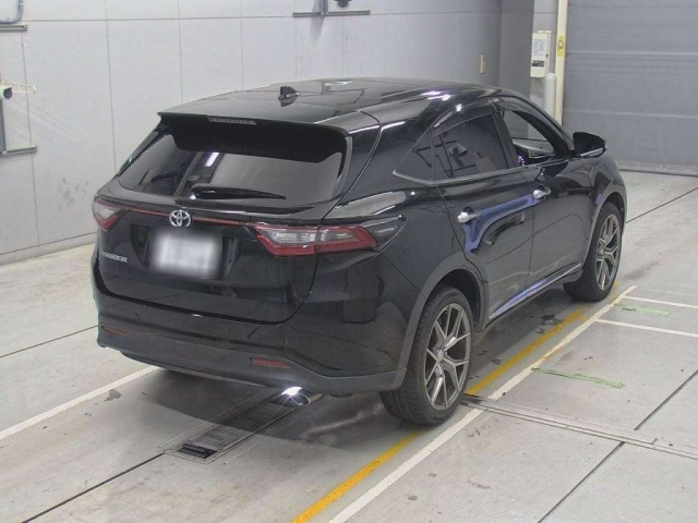 TOYOTA HARRIER 2018