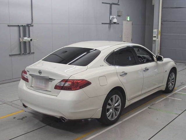 NISSAN FUGA 2013