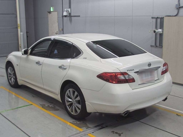 NISSAN FUGA 2013