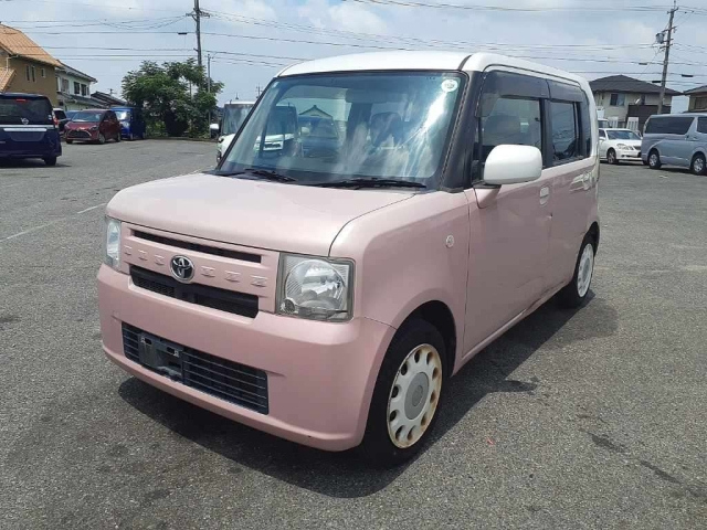 TOYOTA PIXIS SPACE 2013