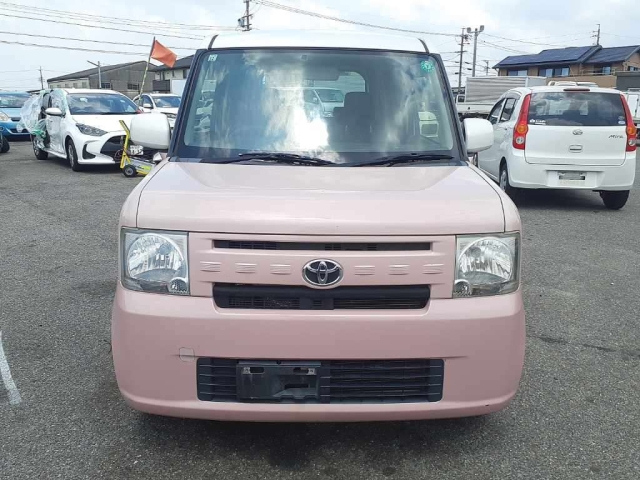 TOYOTA PIXIS SPACE 2013