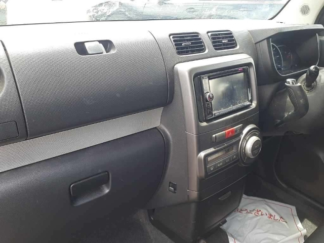 TOYOTA PIXIS SPACE 2013