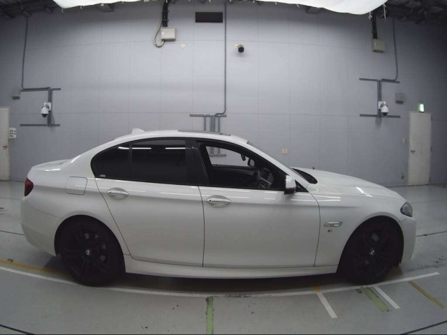BMW 5 SERIES 2014