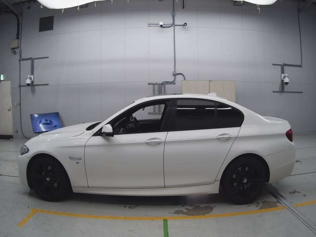 BMW 5 SERIES 2014