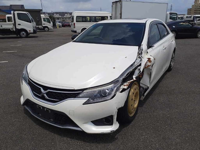 TOYOTA MARK X 2016