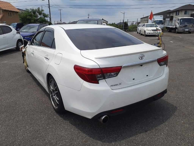 TOYOTA MARK X 2016
