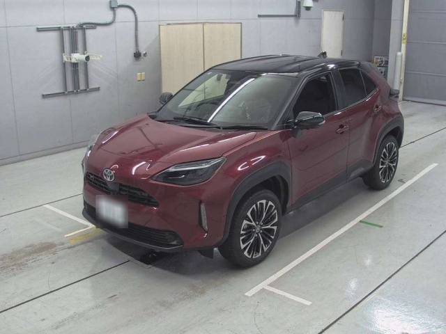 TOYOTA YARIS CROSS 2025