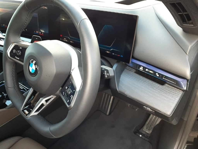 BMW 5 SERIES 2024