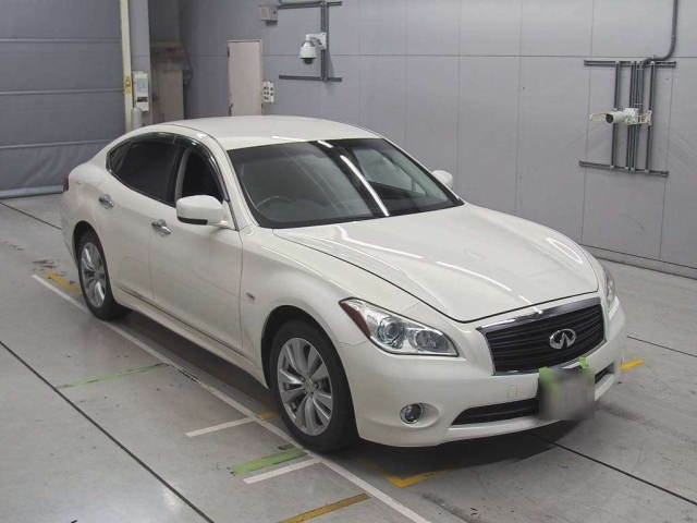 NISSAN FUGA 2012