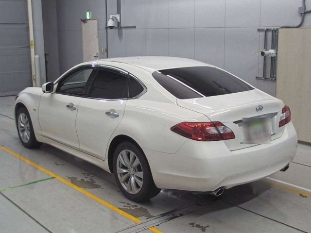 NISSAN FUGA 2012