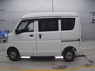 NISSAN CLIPPER VAN 2021
