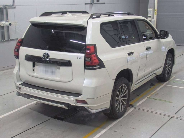 TOYOTA LAND CRUISER PRADO 2021