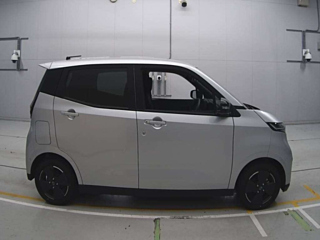 NISSAN SAKURA 2023