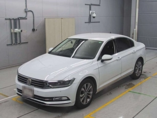 VOLKSWAGEN PASSAT 2015