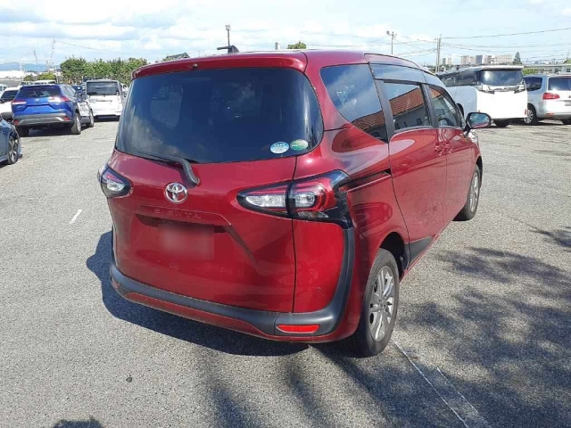 TOYOTA SIENTA 2020