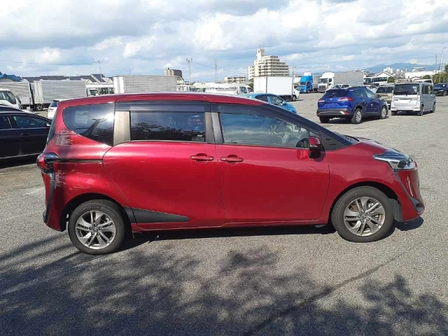 TOYOTA SIENTA 2020