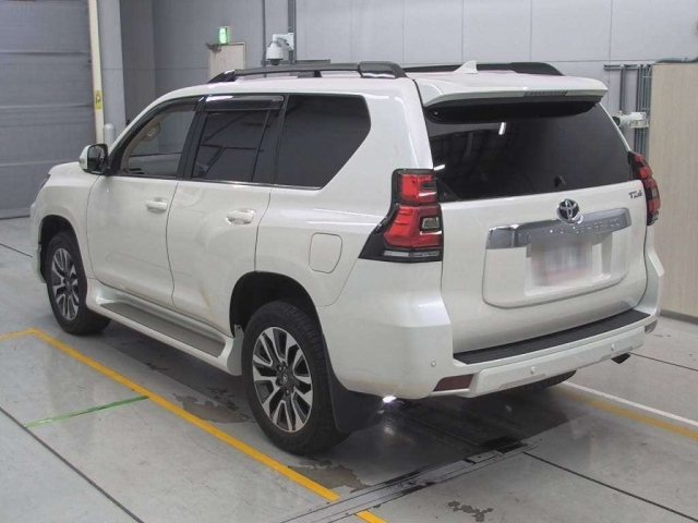 TOYOTA LAND CRUISER PRADO 2022
