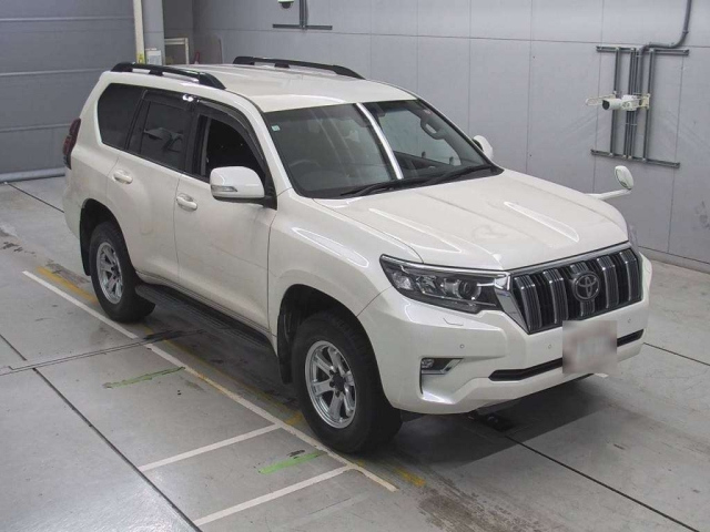 TOYOTA LAND CRUISER PRADO 2018