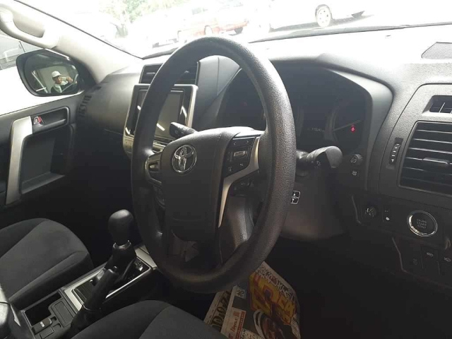 TOYOTA LAND CRUISER PRADO 2018