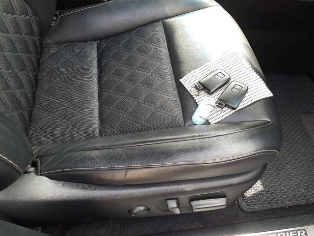 TOYOTA HARRIER 2019