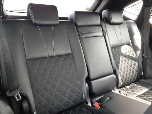 TOYOTA HARRIER 2019